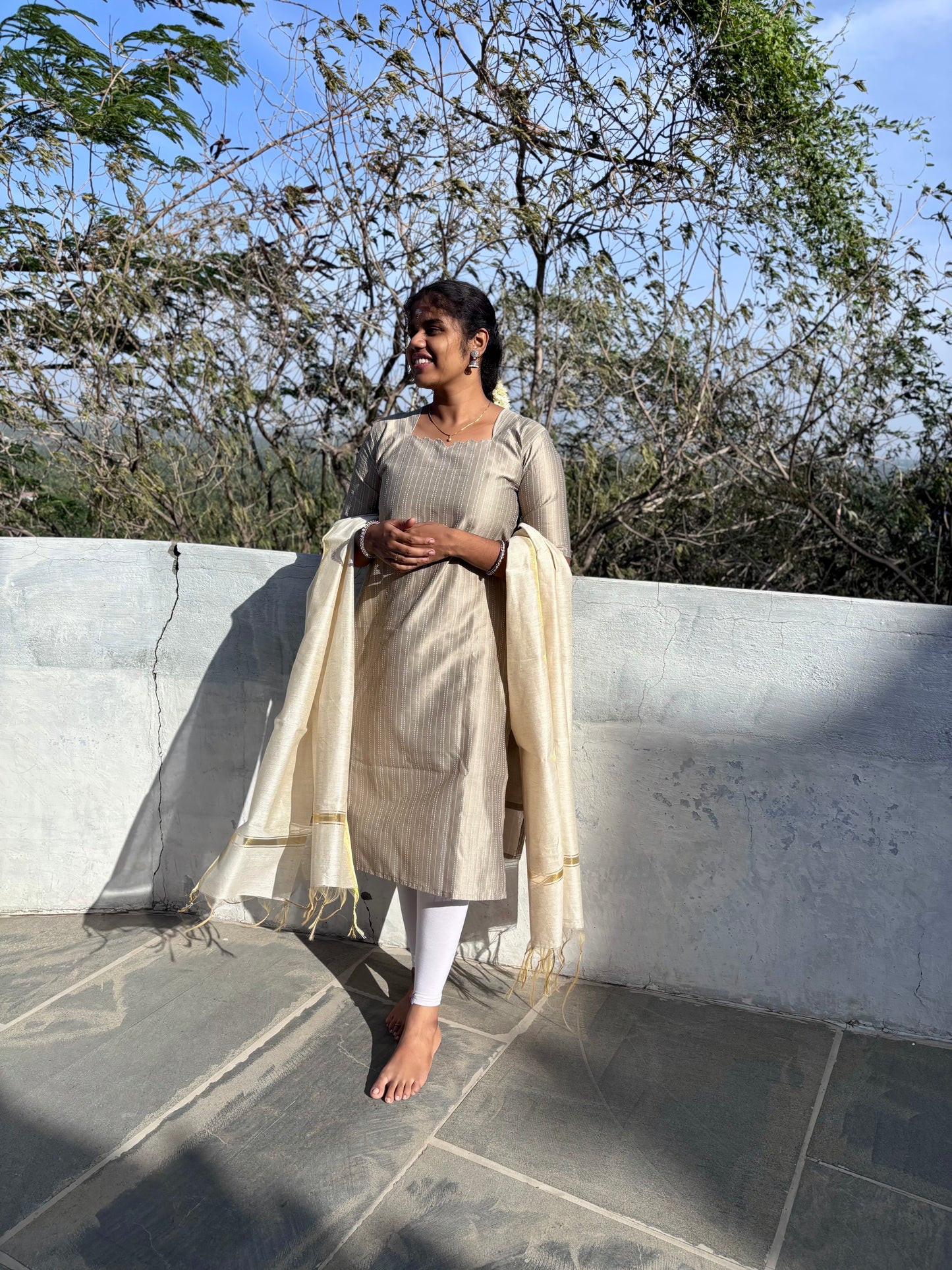 CD2P06 โ Golden Glow Raw Silk 2-Piece Set