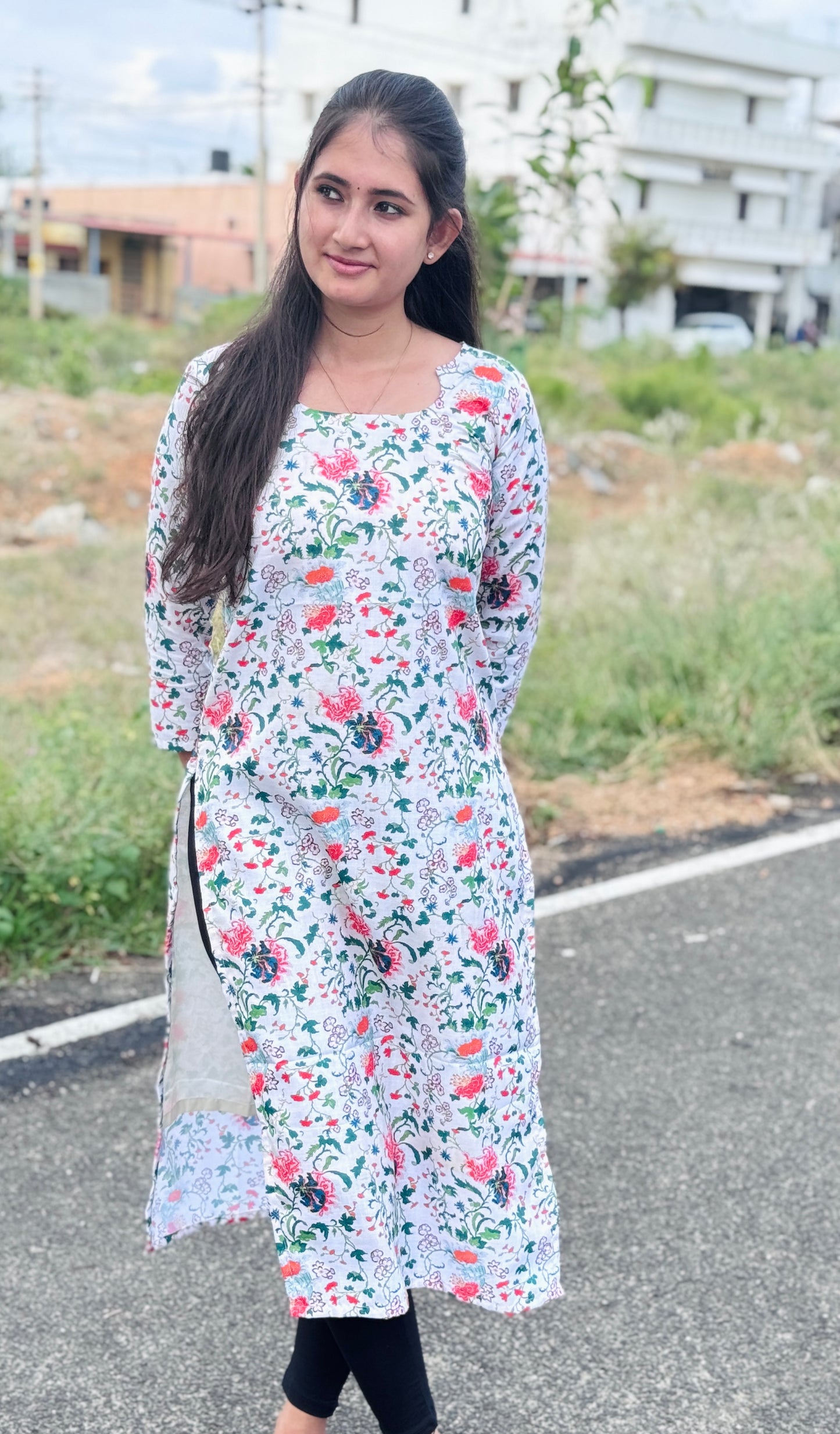 CD031 โ Garden Bloom Pure Cotton Kurti