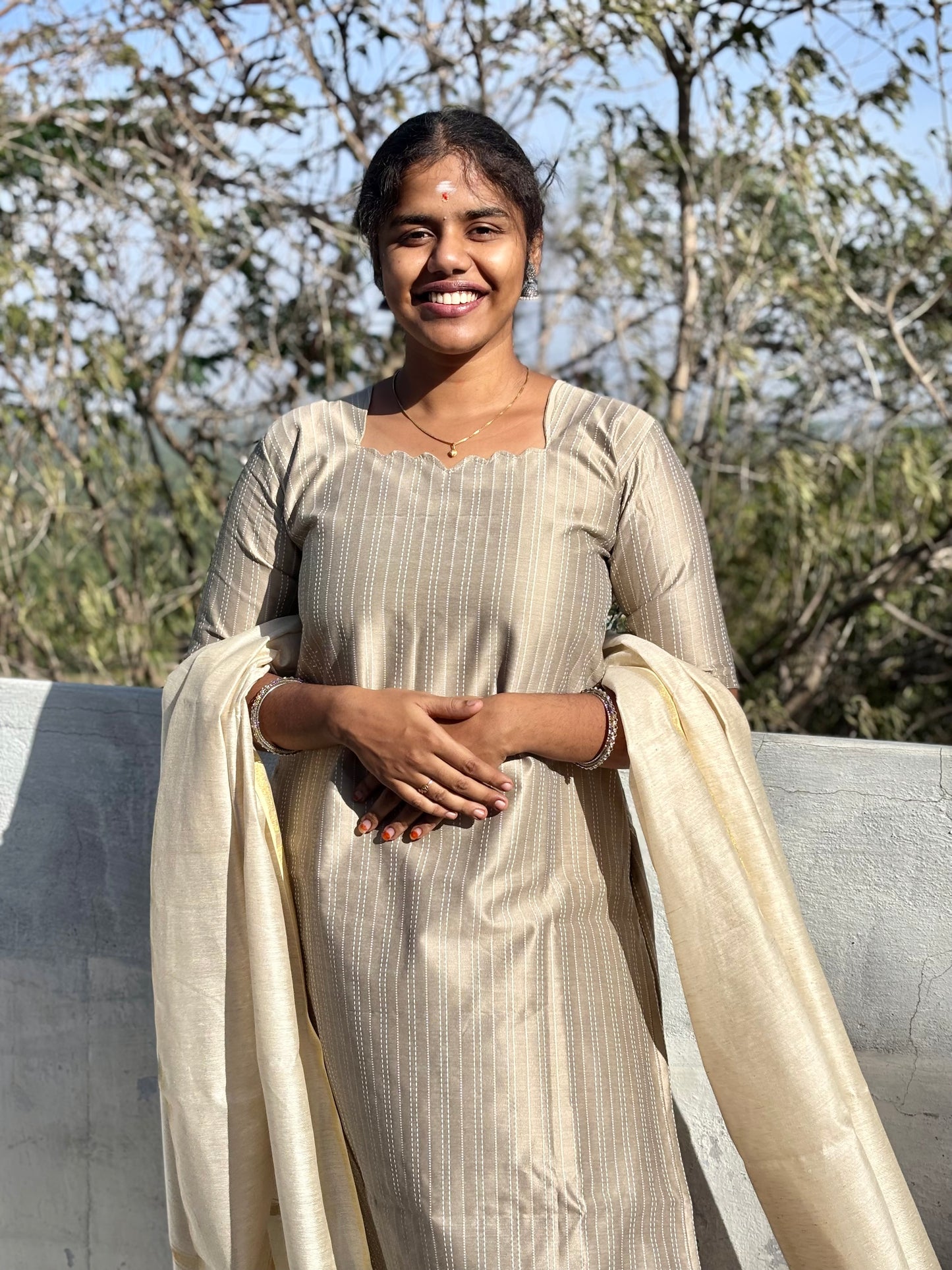 CD2P06 – Golden Glow Raw Silk 2-Piece Set