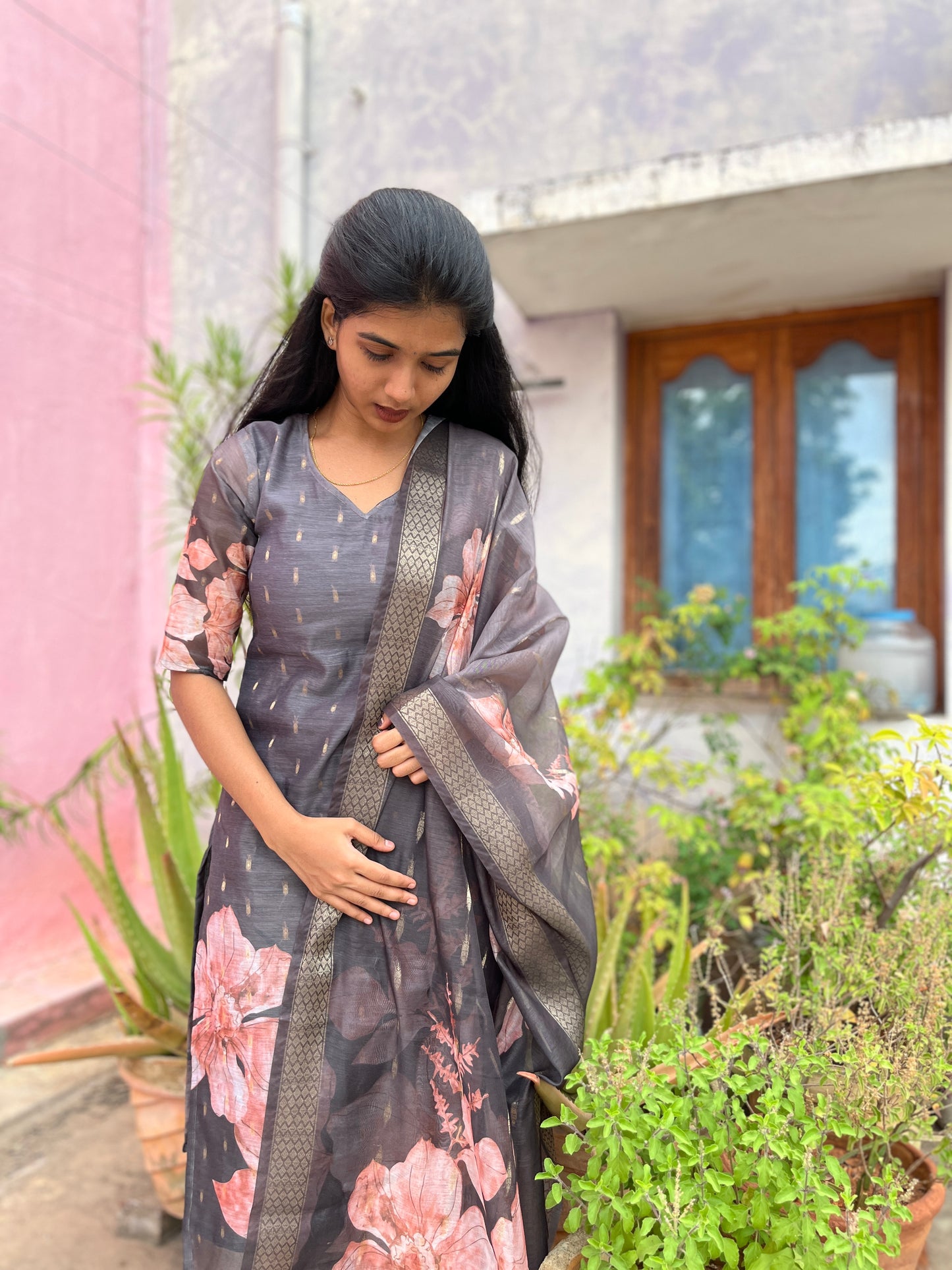 CD2P01 – Regal Rose Chanderi Silk Kurti Set