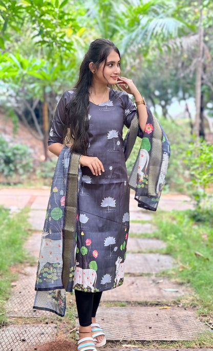 CD2P02 – Semi Banarasi Silk Set