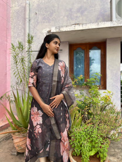 CD2P01 – Regal Rose Chanderi Silk Kurti Set