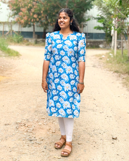 CD008 – Chic Daisy Delight Cambric Cotton Kurti
